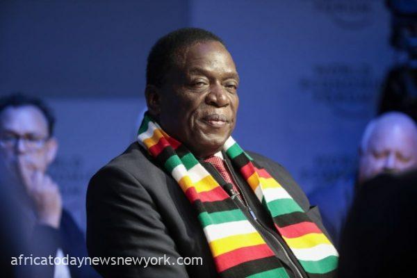 US Slams Sanctions Zimbabwe President Over "Corruption"