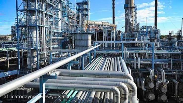P/Harcourt Refinery: Petrol Dealers Set Sights On N500/Liter
