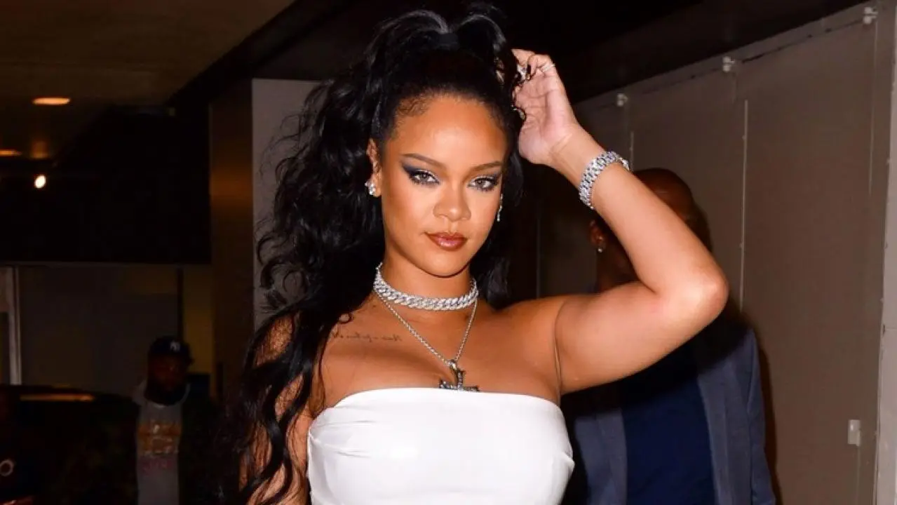 Rihanna Expresses Regrets Over Past Nudity Appearances