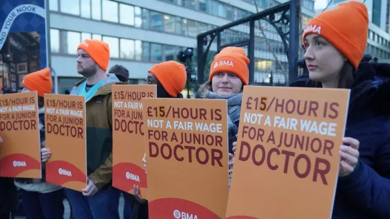 England: Doctors-In-Training Announce Strike Days To Election