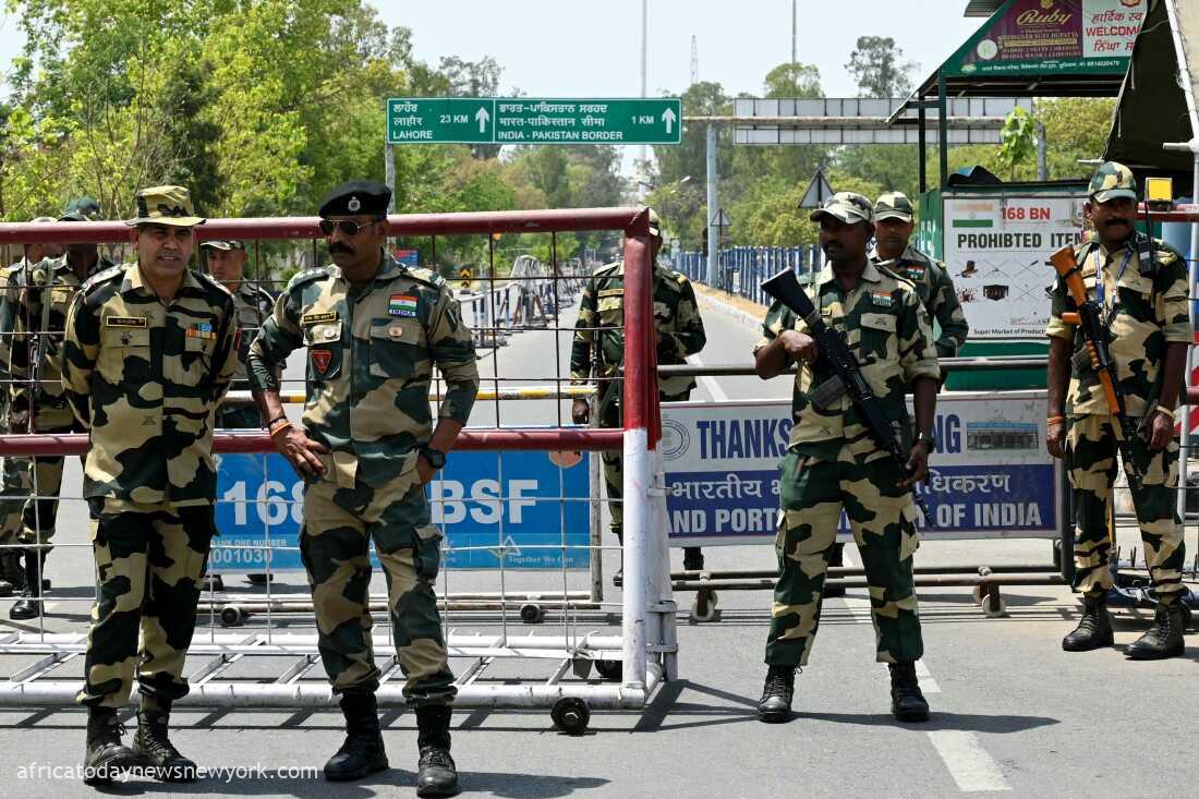 Pakistan: India Retaliates Over Tourist Deaths In Kashmir