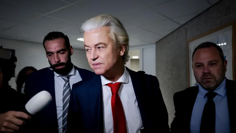 Far-Right Leader’s Exit Triggers Dutch Govt Collapse