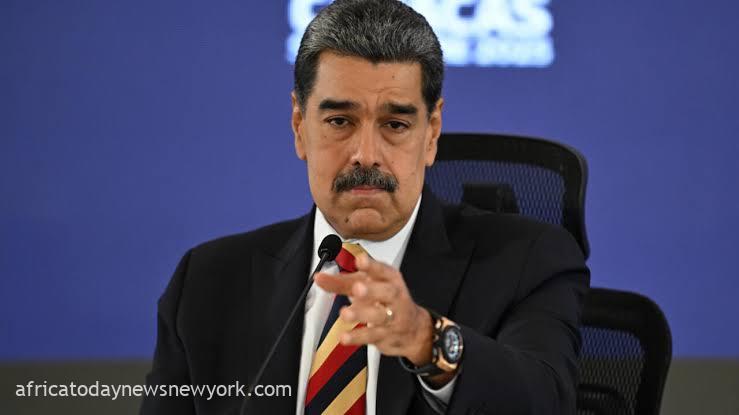 Maduro Claims US Warships With 1,200 Missiles Target Venezuela