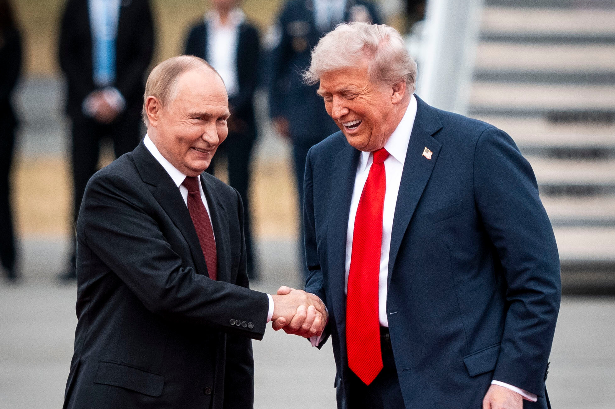 Trump Hints At Putin Meet Only If Ukraine Deal Looks Likely