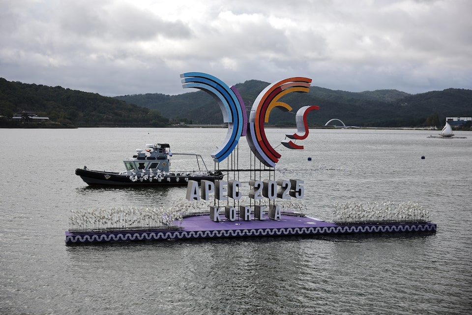 South Korea Boosts Security For APEC Summit In Gyeongju
