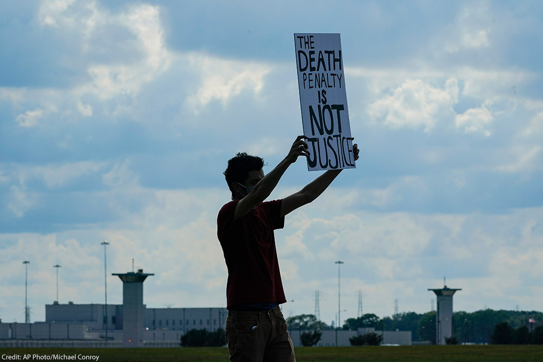 US Executes Inmate Using Nitrogen Gas For 1993 Murder