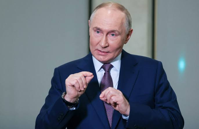 Putin Unmoved As China And India Pause Imports Of Oil