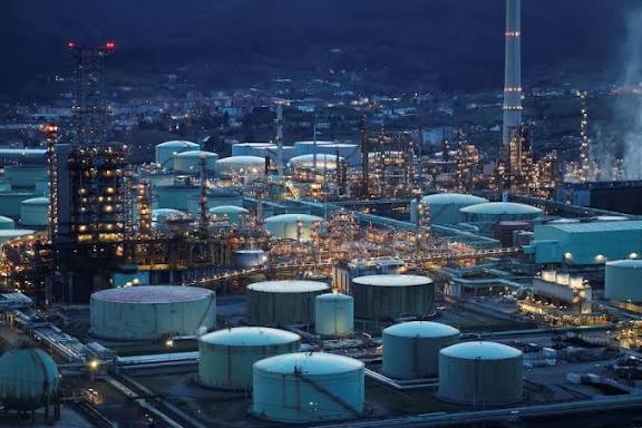 Oil Prices Climb Amid Optimism Over U.S.-China Trade Talks
