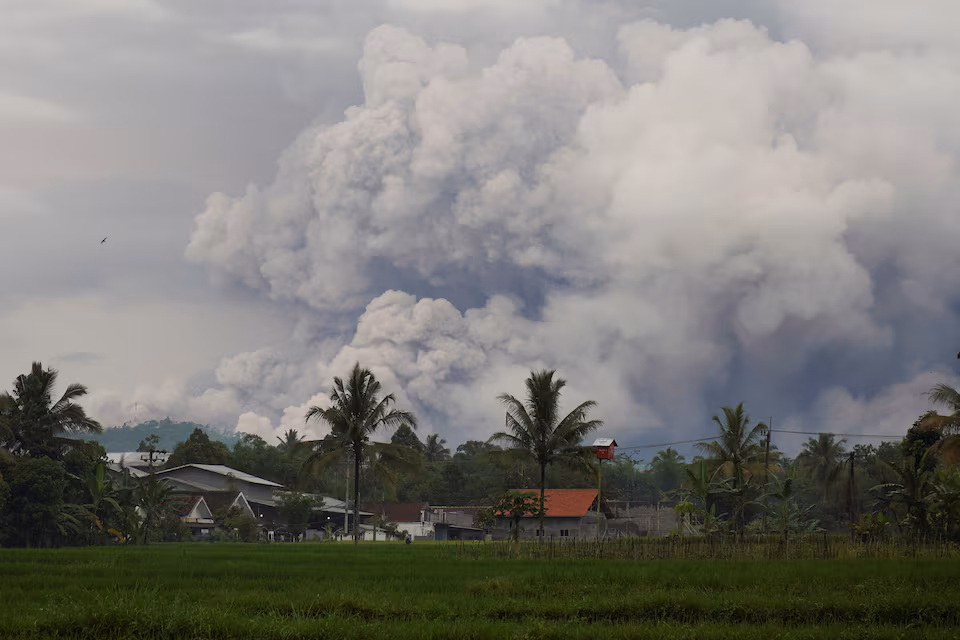 Semeru Volcano Eruption Forces Major evacuations in indonesia