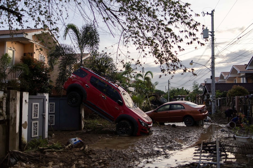 REUTERS/Typhoon Kalmaegi Death Toll In Philippines Hit At Least 85
