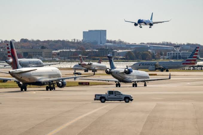 US Air Travel Returns To Normal As FAA Lifts Restrictions