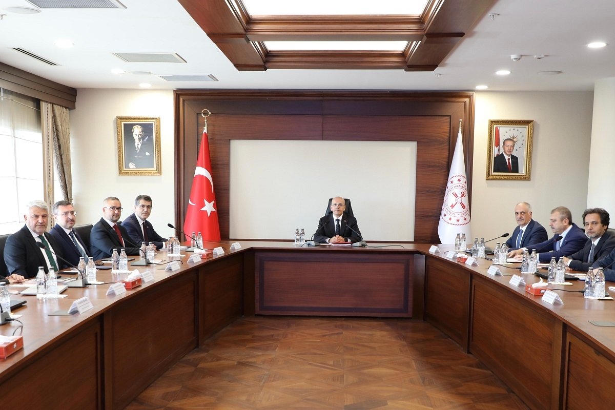 Turkey Bank Credit Growth Improves But Inflation Curbs Stay