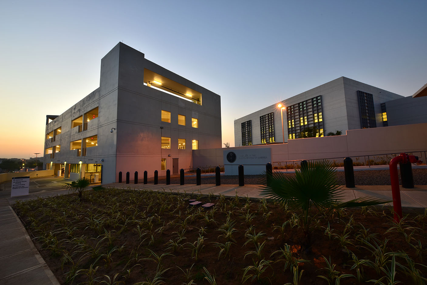 United States Embassy In Nigeria Closes For Christmas Holidays