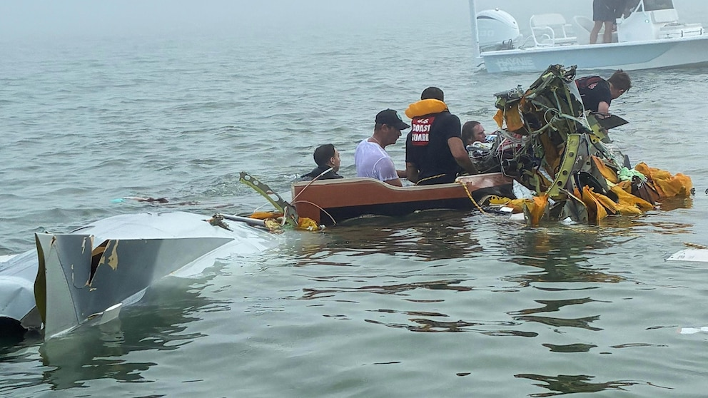 Five Killed As Mexican Navy Plane Goes Down Off US Coast
