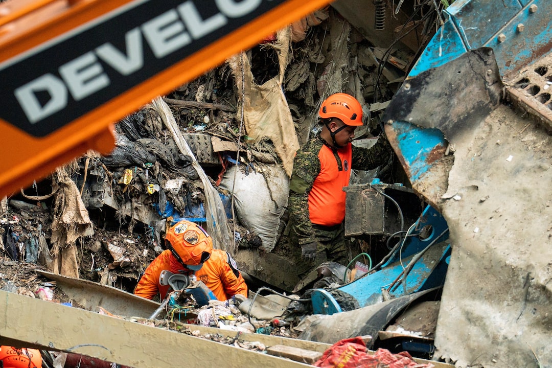 Reuters/Philippines Landfill Collapse Cebu Death Toll Rises