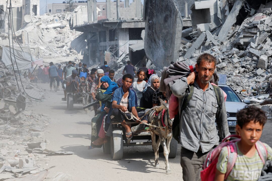 Israel Forces First Gaza Evacuation Since Ceasefire Began