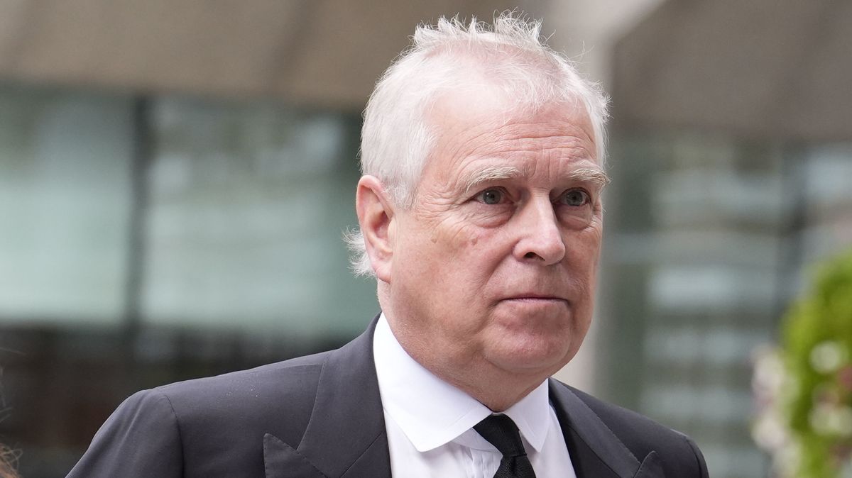 UK Weighs Removing Andrew From Line Of Succession