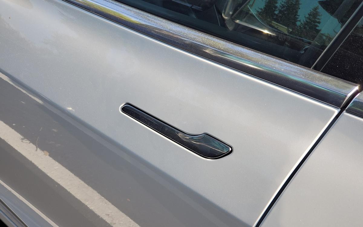 China Bans Hidden Door Handles on EVs Over Safety Fears