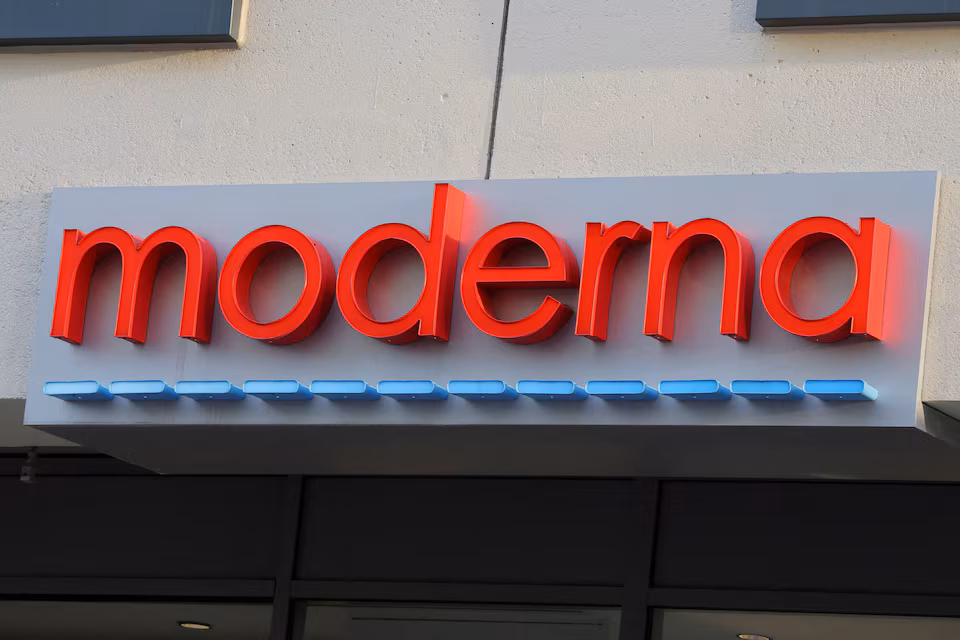 Reuters/Moderna Shares Fall As FDA Refuses Flu Vaccine Review