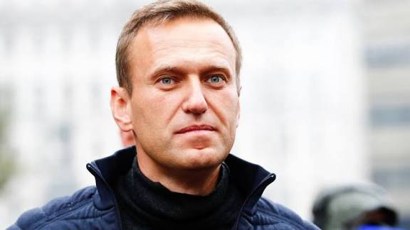 UK Confirms Alexei Navalny Poisoned With Dart Frog Toxin