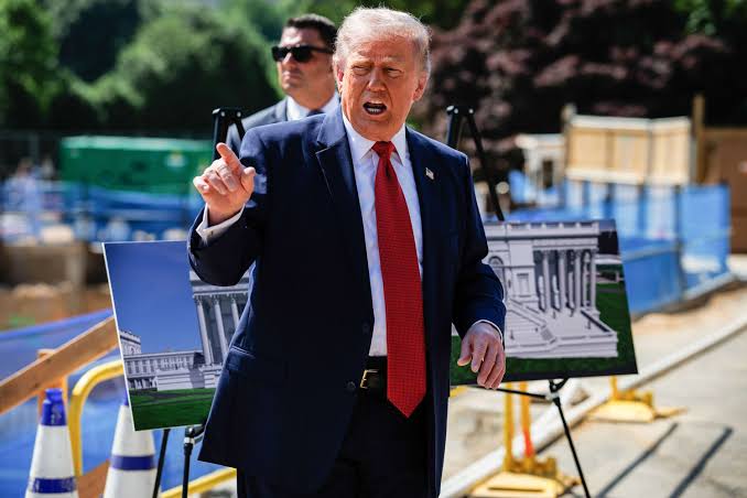 GOP Rebels On IRS Fund, Heading For Trump Showdown