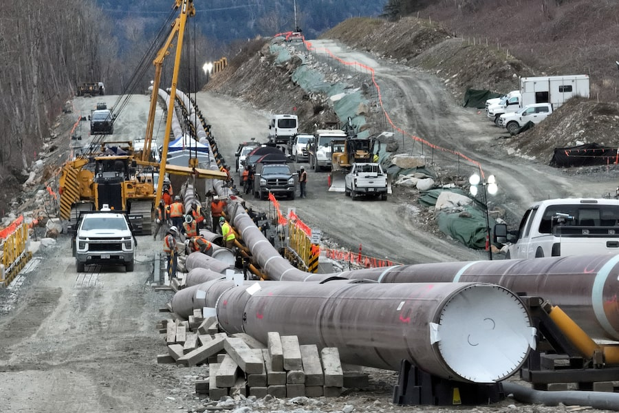 New Pipeline Deal Lets Canada Look Past US For Oil Trade
